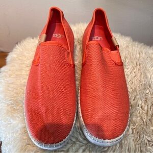 UGG Coral Canvas Slip On Espadrilles. Cushioned Footbed. Rubber soles. Size 10